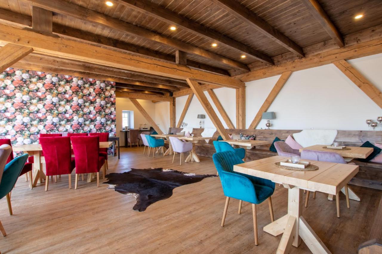 Apartmenthaus Djuren 돌눔 외부 사진