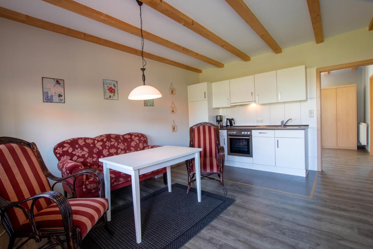 Apartmenthaus Djuren 돌눔 외부 사진