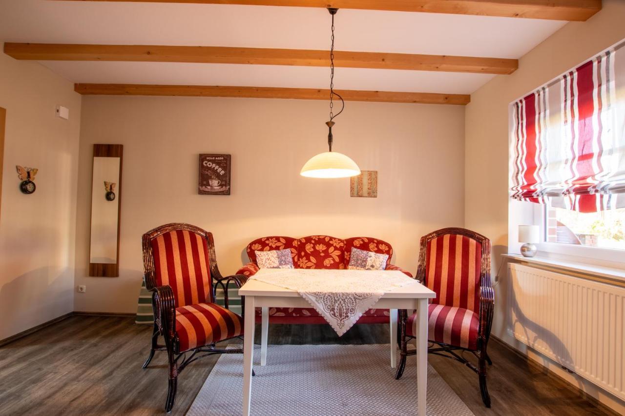 Apartmenthaus Djuren 돌눔 외부 사진