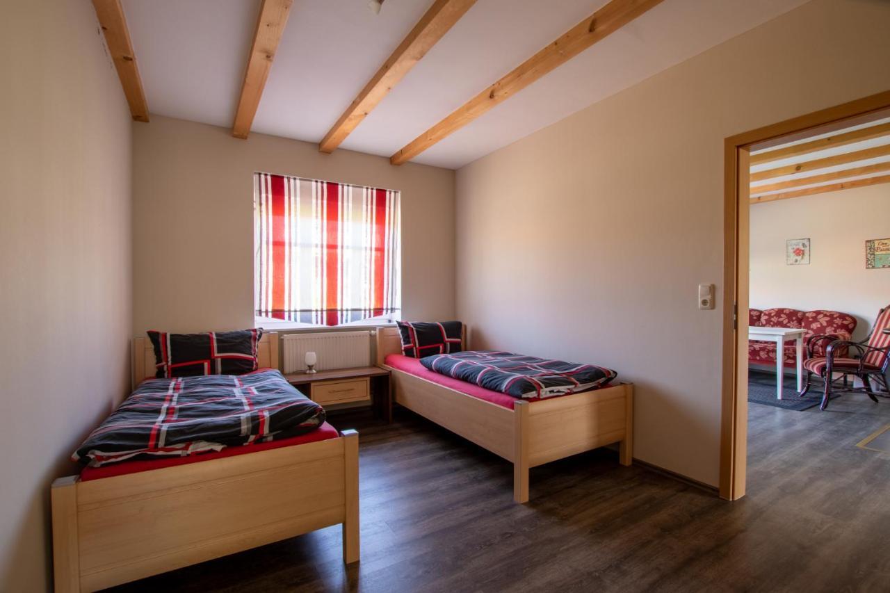 Apartmenthaus Djuren 돌눔 외부 사진