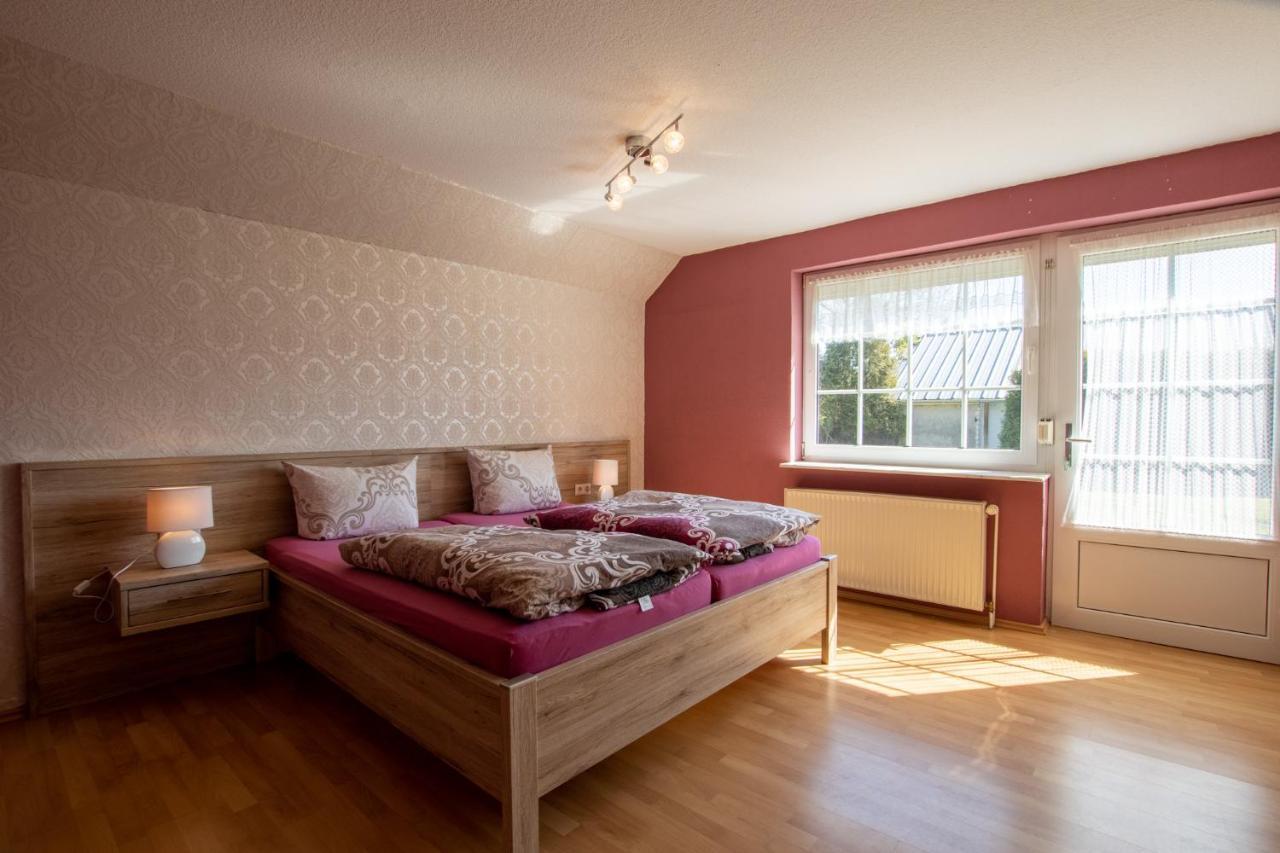 Apartmenthaus Djuren 돌눔 외부 사진