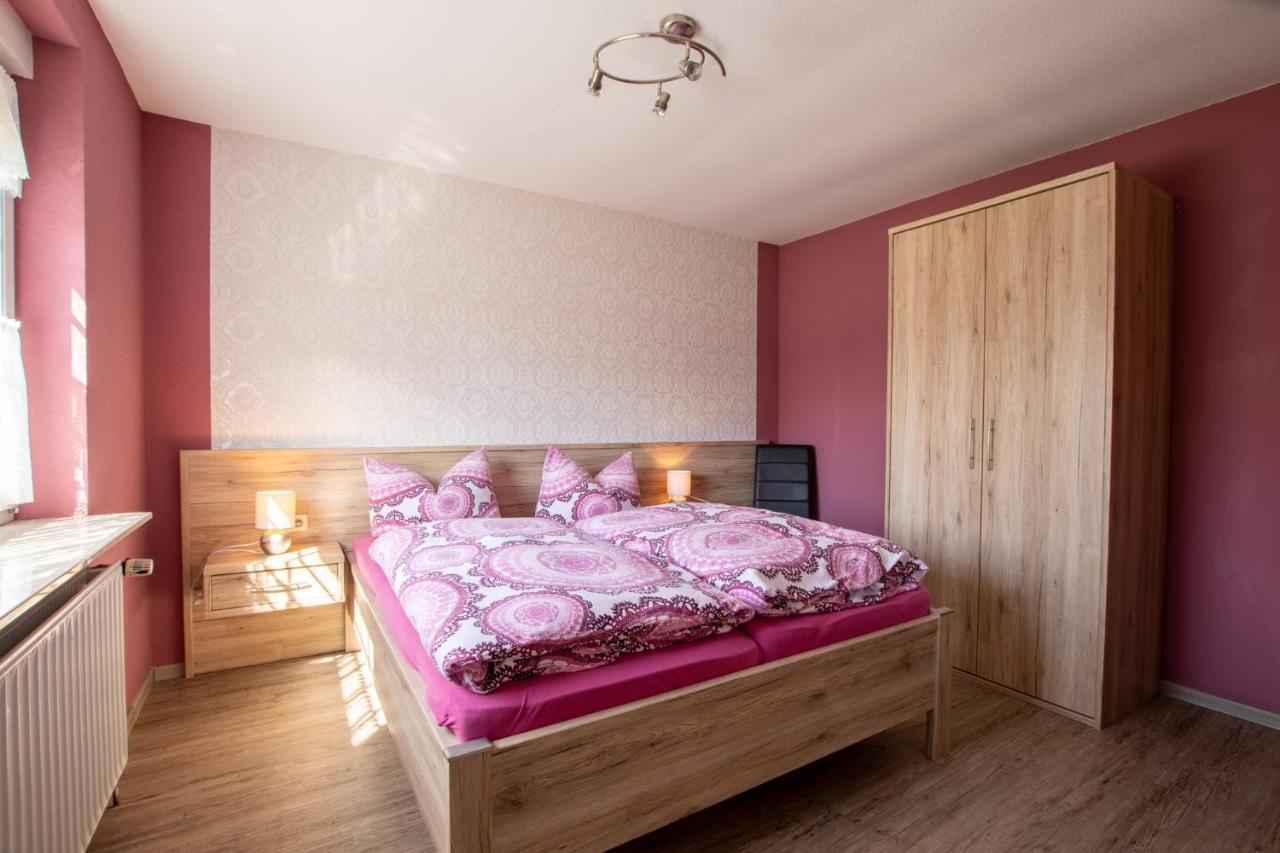 Apartmenthaus Djuren 돌눔 외부 사진